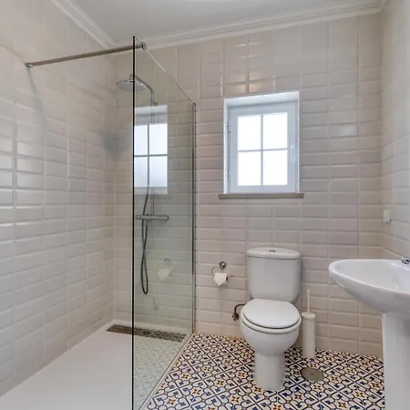 Villa In Ribamar - Lissabon Region 42000