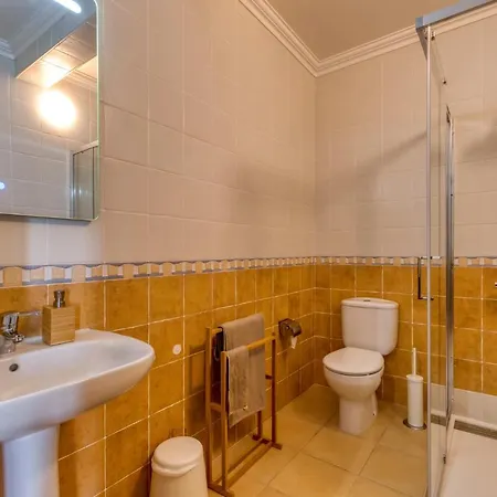 Villa In Ribamar - Lissabon Region 42000 *