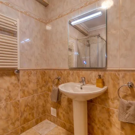 Villa In Ribamar - Lissabon Region 42000 *