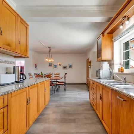 Villa In Ribamar - Lissabon Region 42000